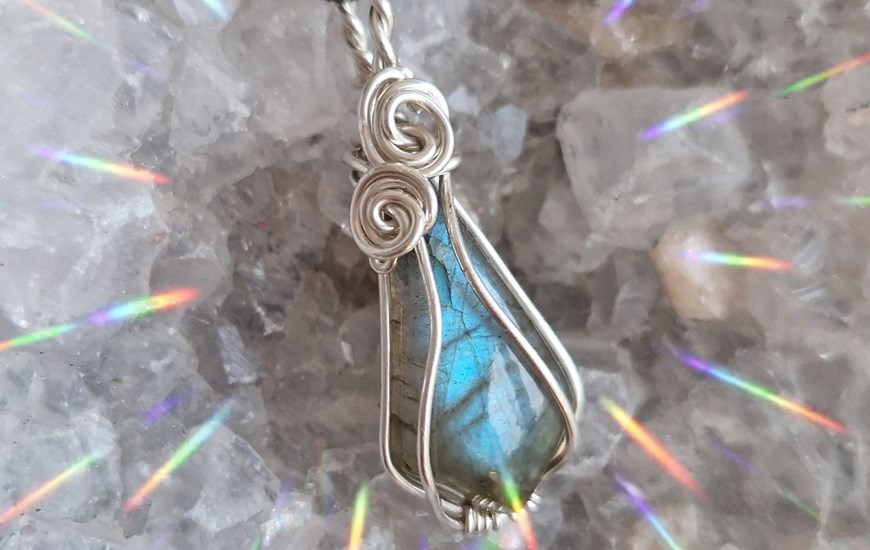 Crystal Souls are here to support your spiritual growth. Our unique and beautiful handmade Crystal Jewellery is made with love by Sam who hand picks each Crystal.